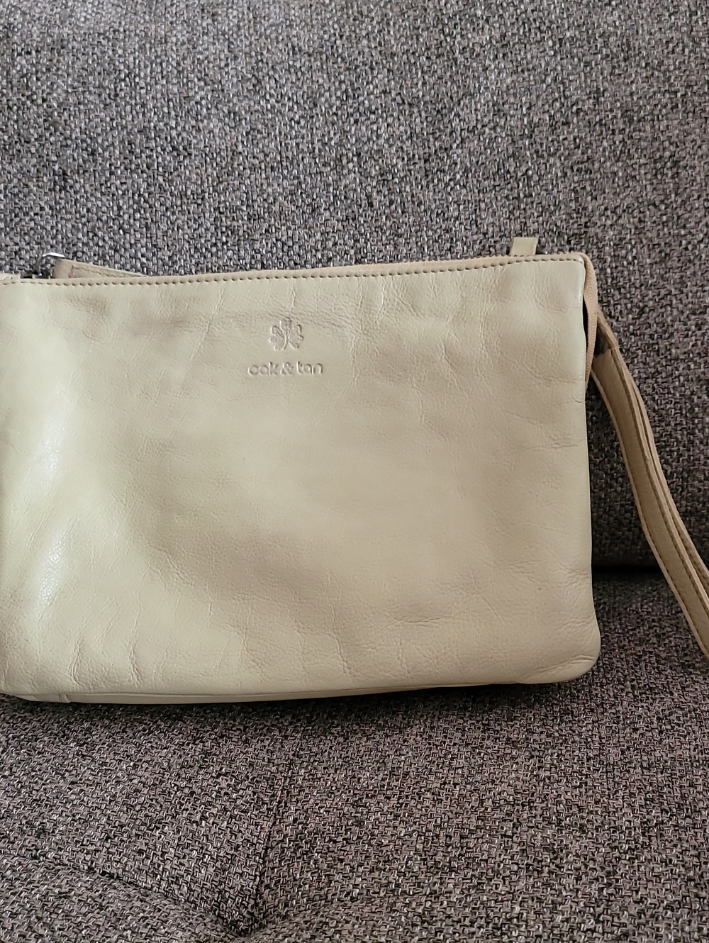 Oak & Tan Cream Leather Wristlet Clutch/crossbody